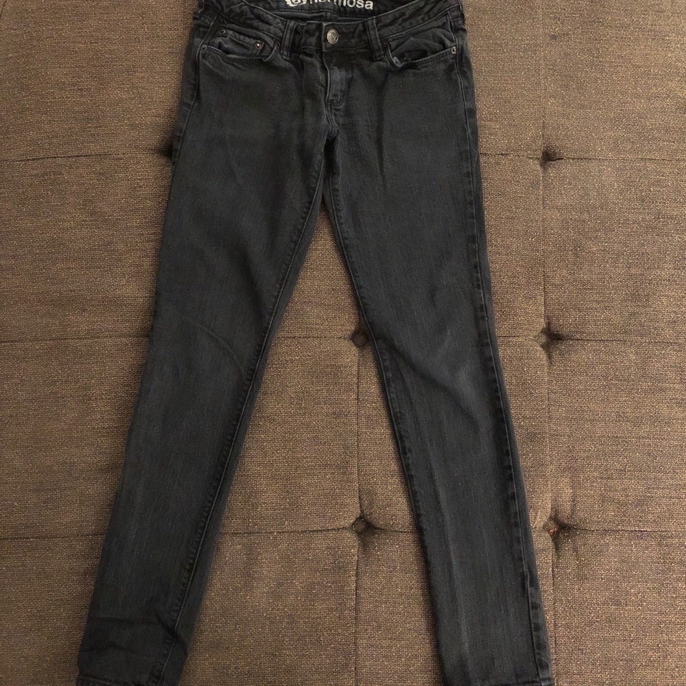 Hermosa black washed juniors super skinny, size 5